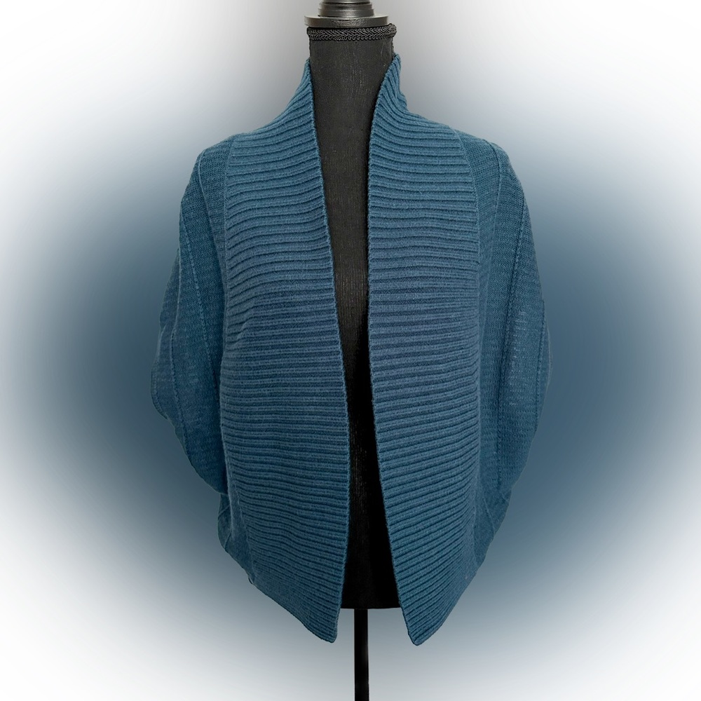 Gap women’s sweater cardigan (size: XS/S)